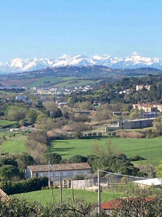 B&B Villa Fioreconero Montacuto Eksteriør billede